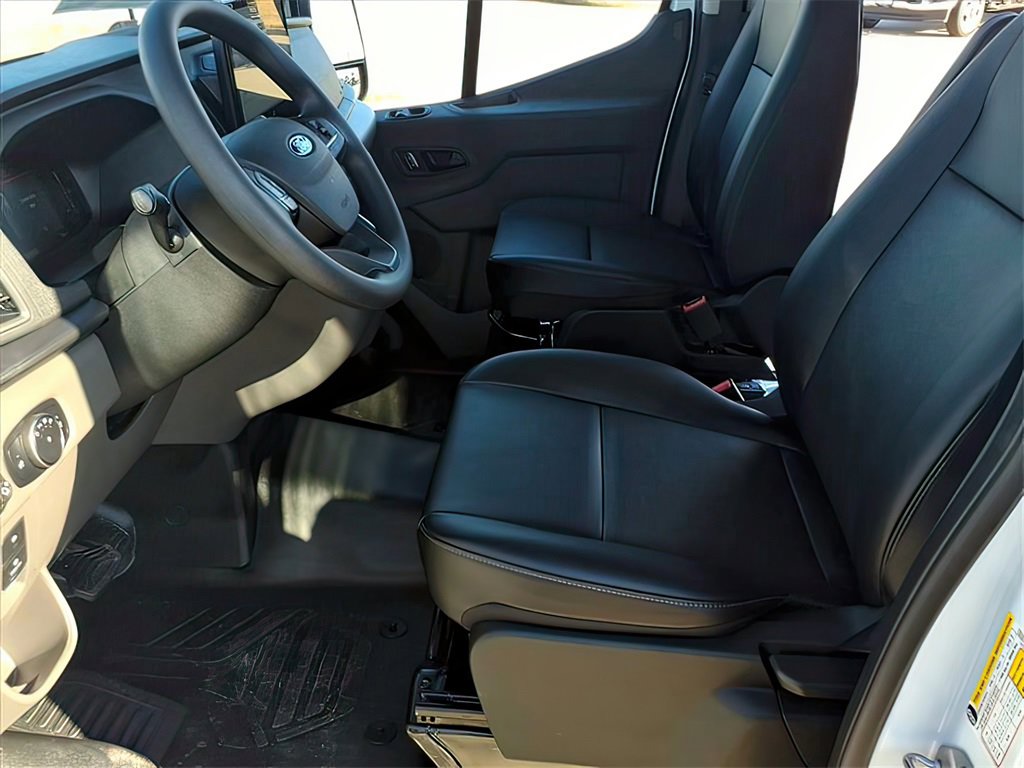 New 2026 Ford Transit 250 148 Medium Roof image 14