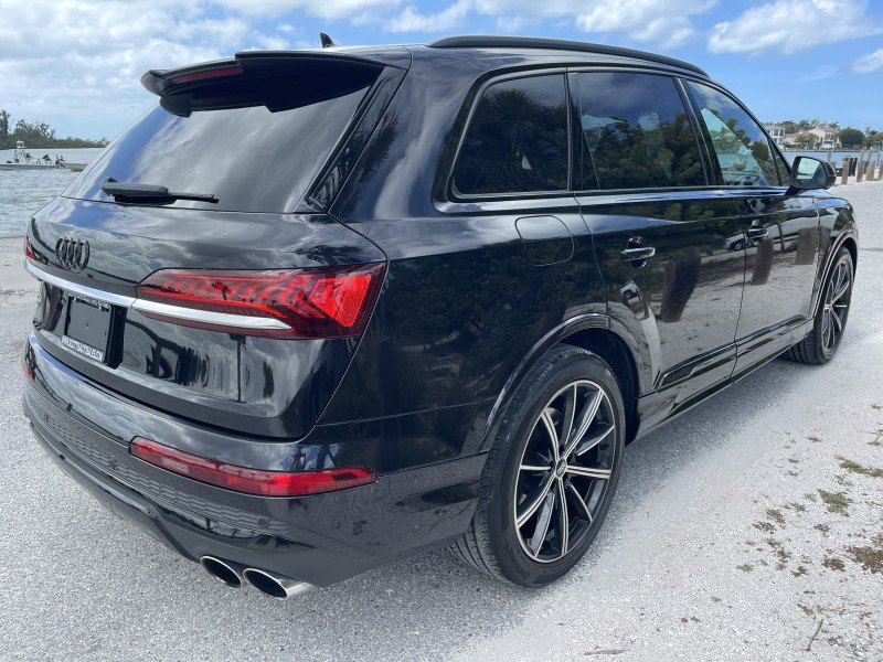 Used 2020 Audi SQ7 Prestige w/ Prestige Package AWD/4WD image 6