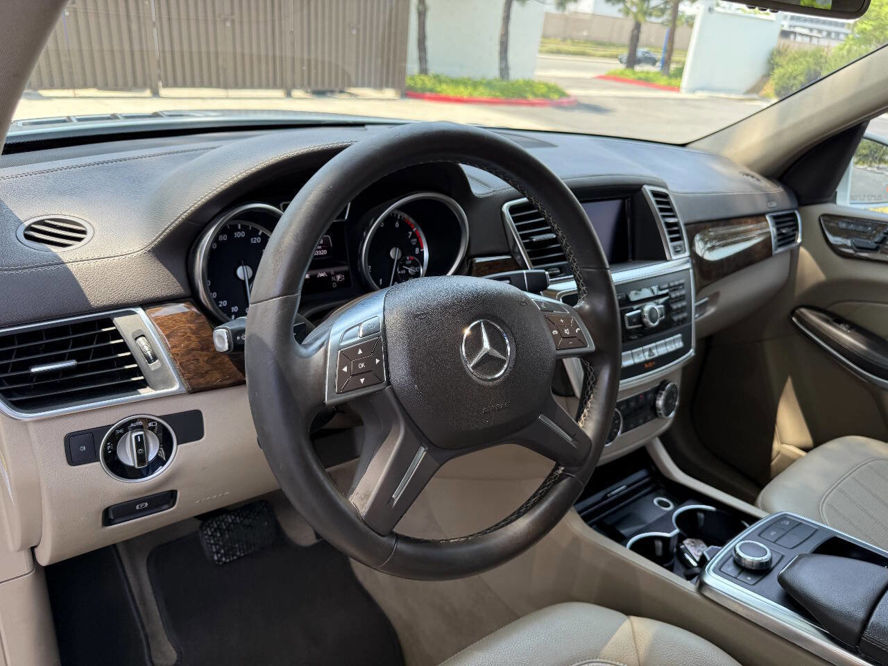 Used 2013 Mercedes-Benz GL 450 GL 450 4MATIC AWD 4dr SUV image 21