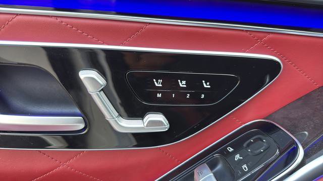 Used 2021 Mercedes-Benz S 580 4MATIC Sedan image 12