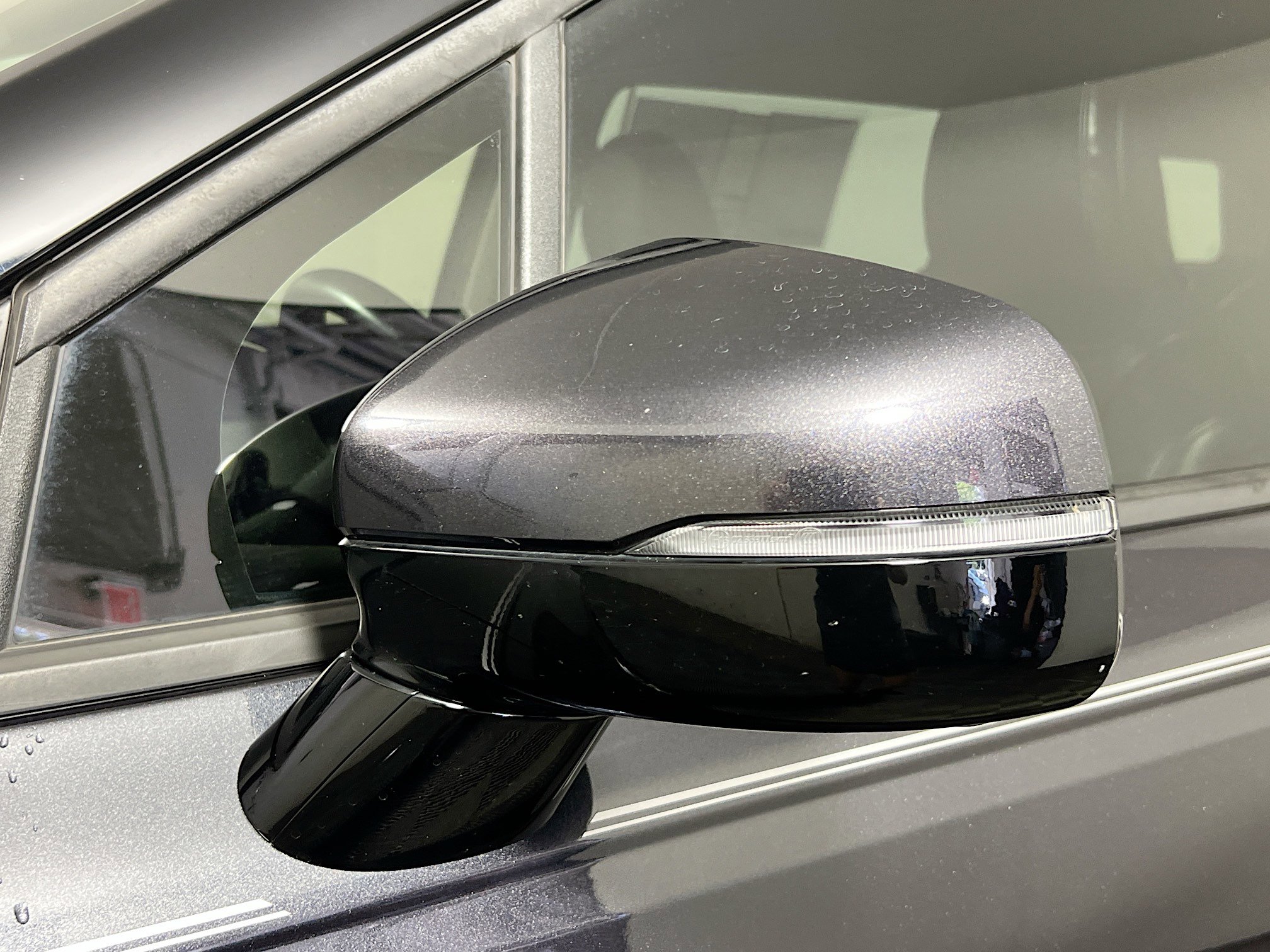 Used 2023 Kia Carnival LX image 12