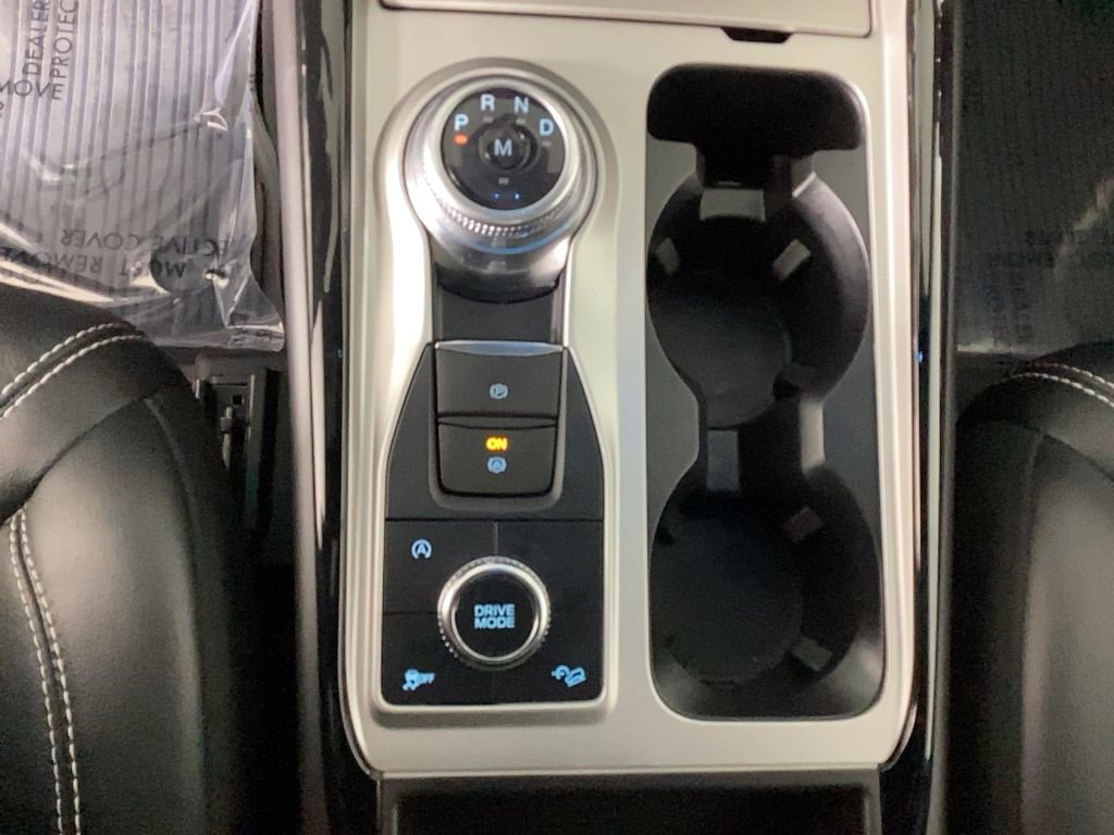 Used 2024 Ford Explorer ST image 30