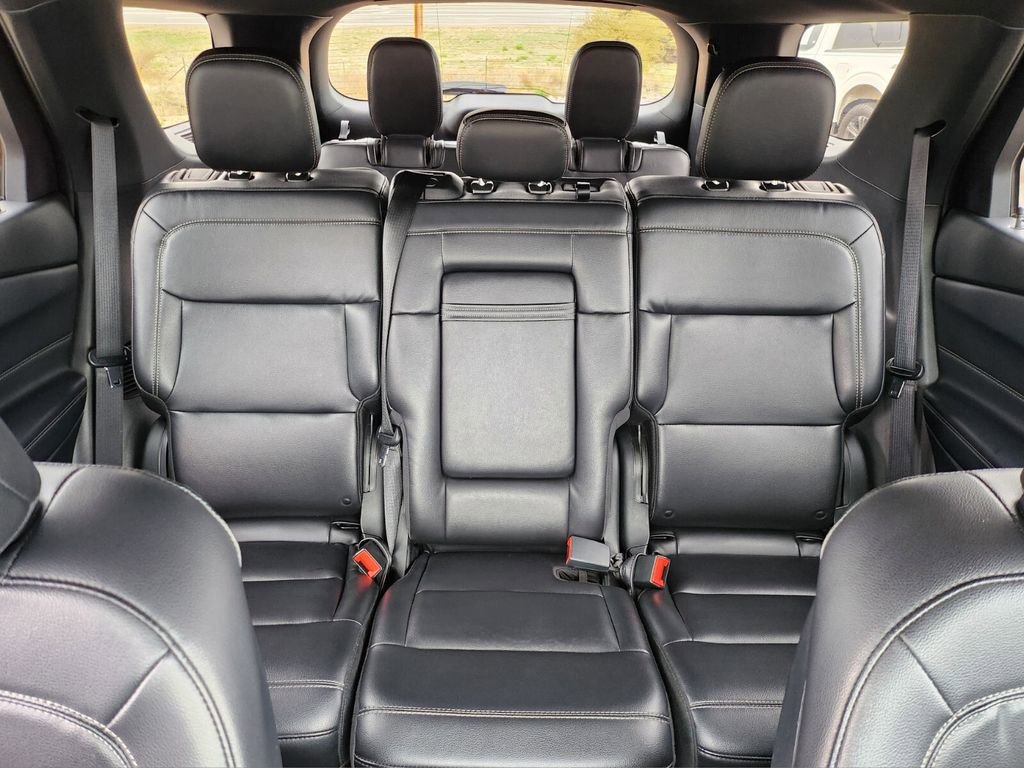 Used 2020 Ford Explorer XLT w/ Equipment Group 202A image 26