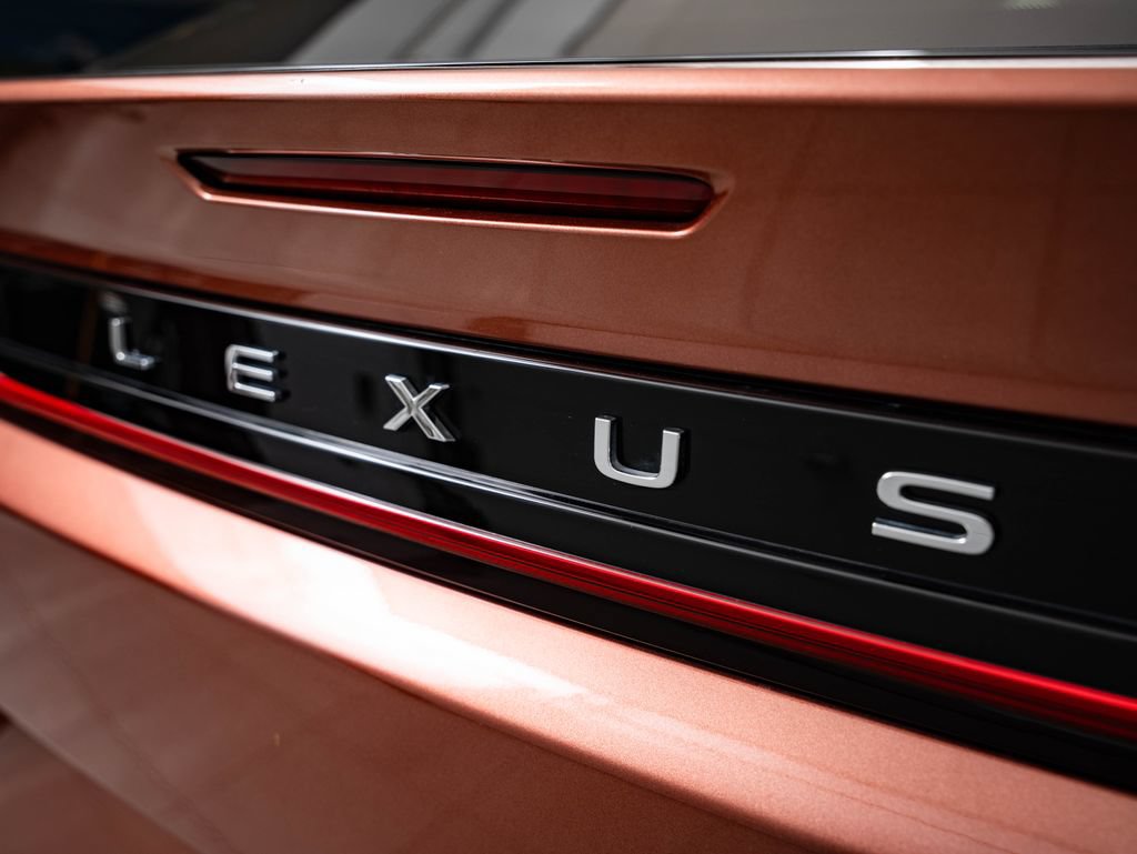 Certified 2024 Lexus RZ 300e Premium w/ Technology Package FWD image 17