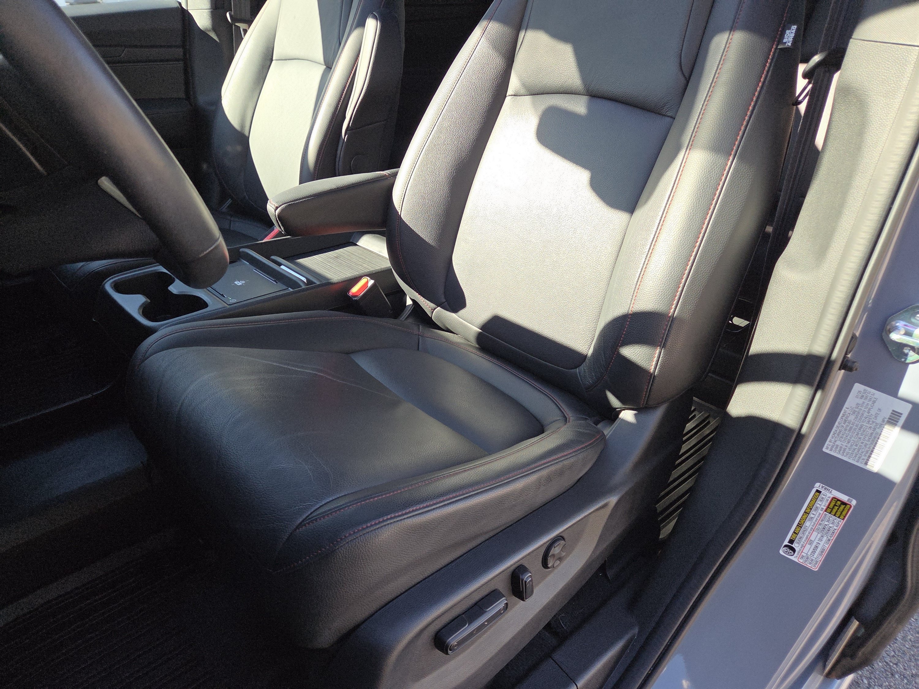 Certified 2025 Honda Odyssey Sport-L image 8