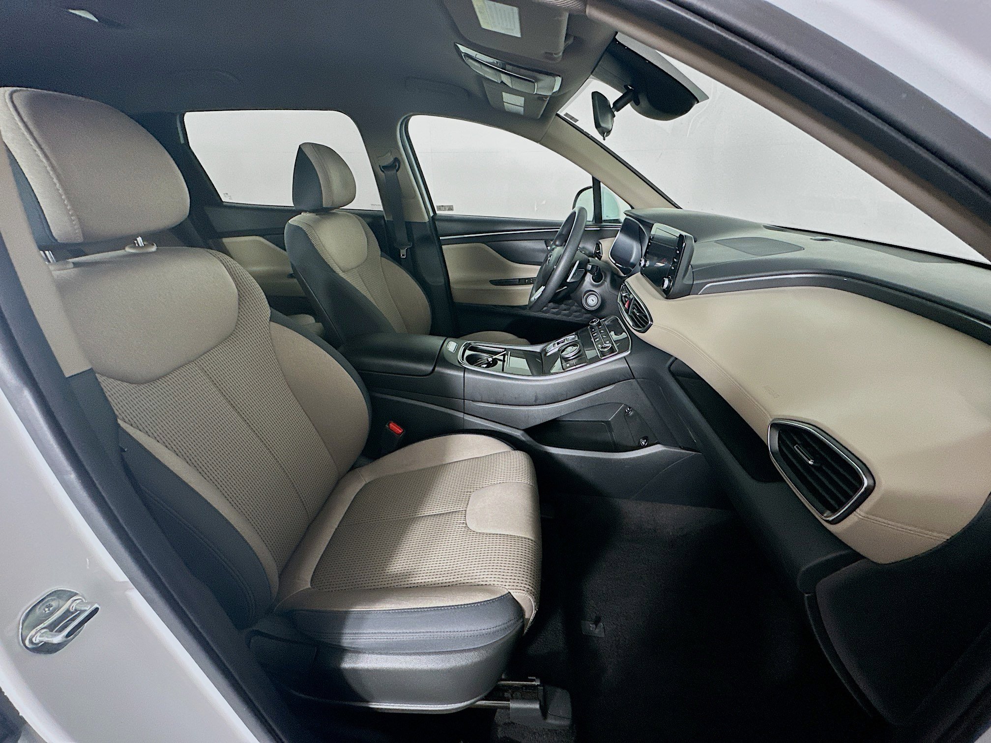 Used 2023 Hyundai Santa Fe SE image 30