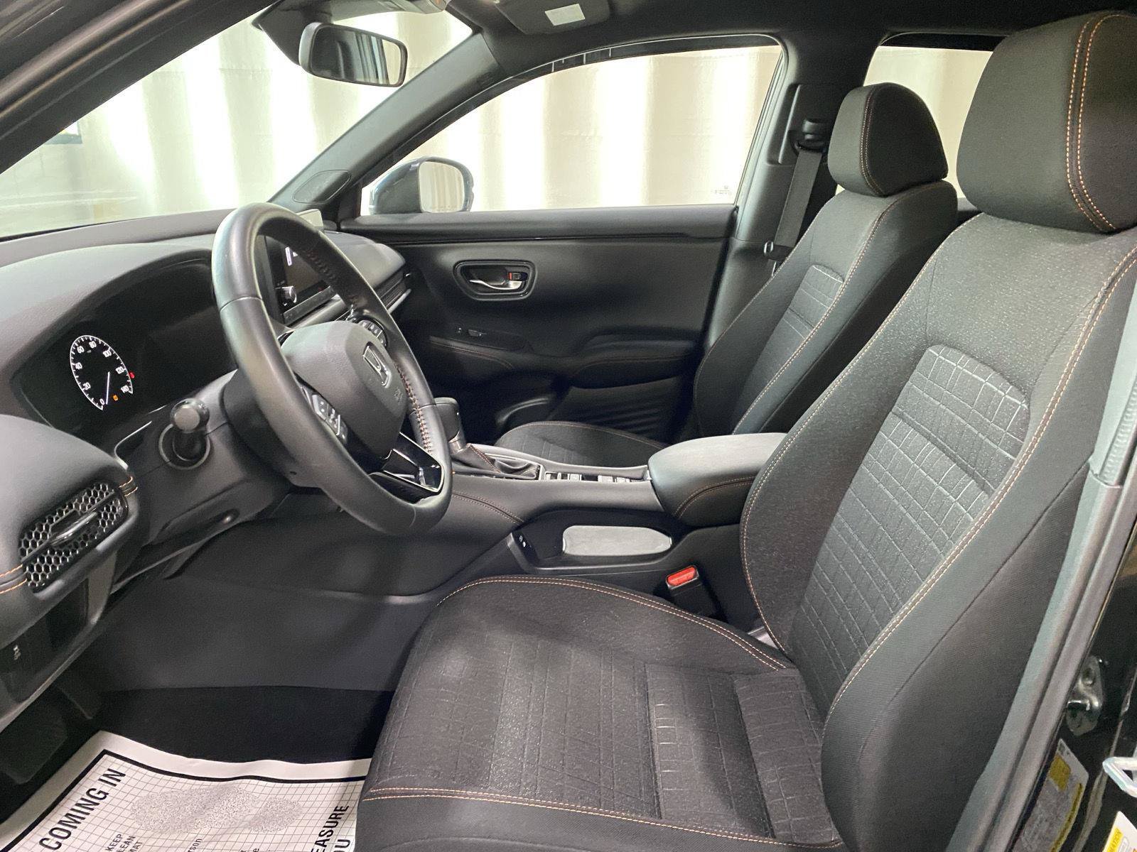 Used 2024 Honda HR-V Sport image 16