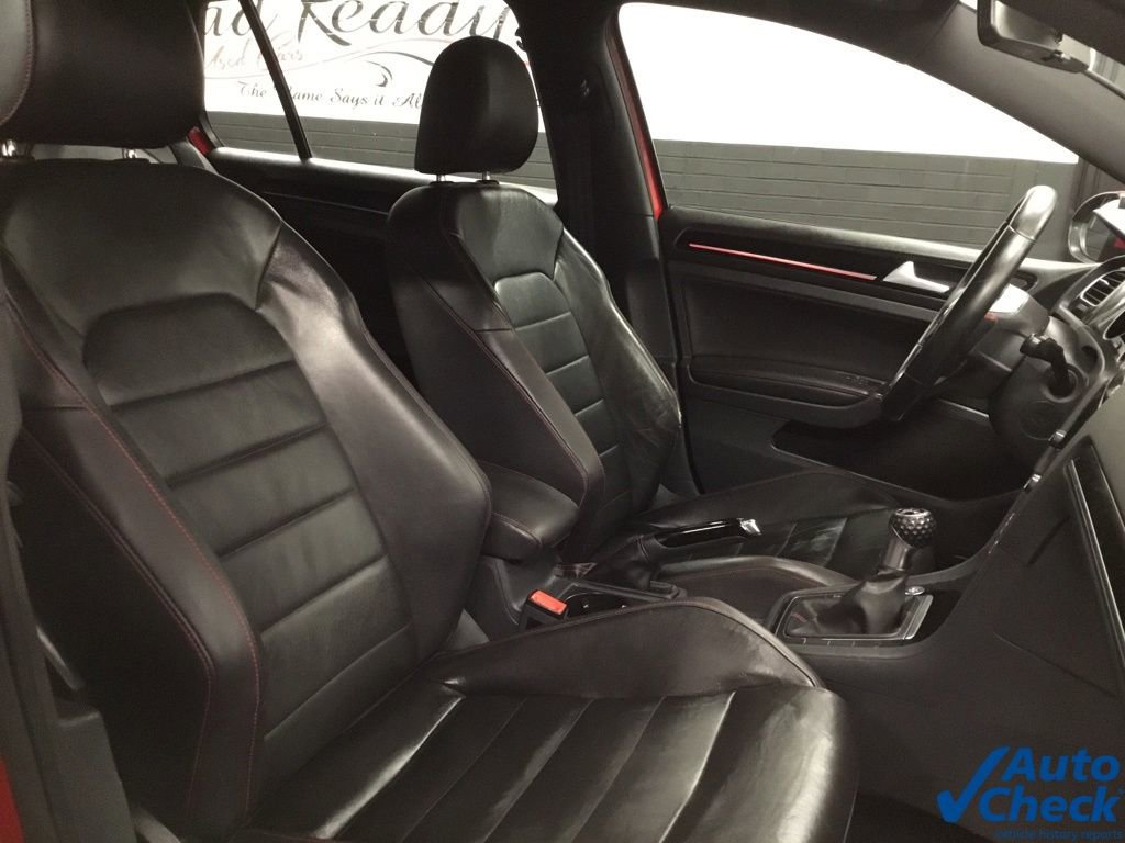 Used 2015 Volkswagen GTI SE w/ Lighting Package (SEL) FWD image 34