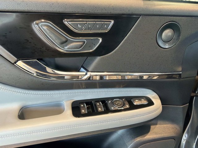 Certified 2020 Lincoln Corsair Reserve FWD image 13