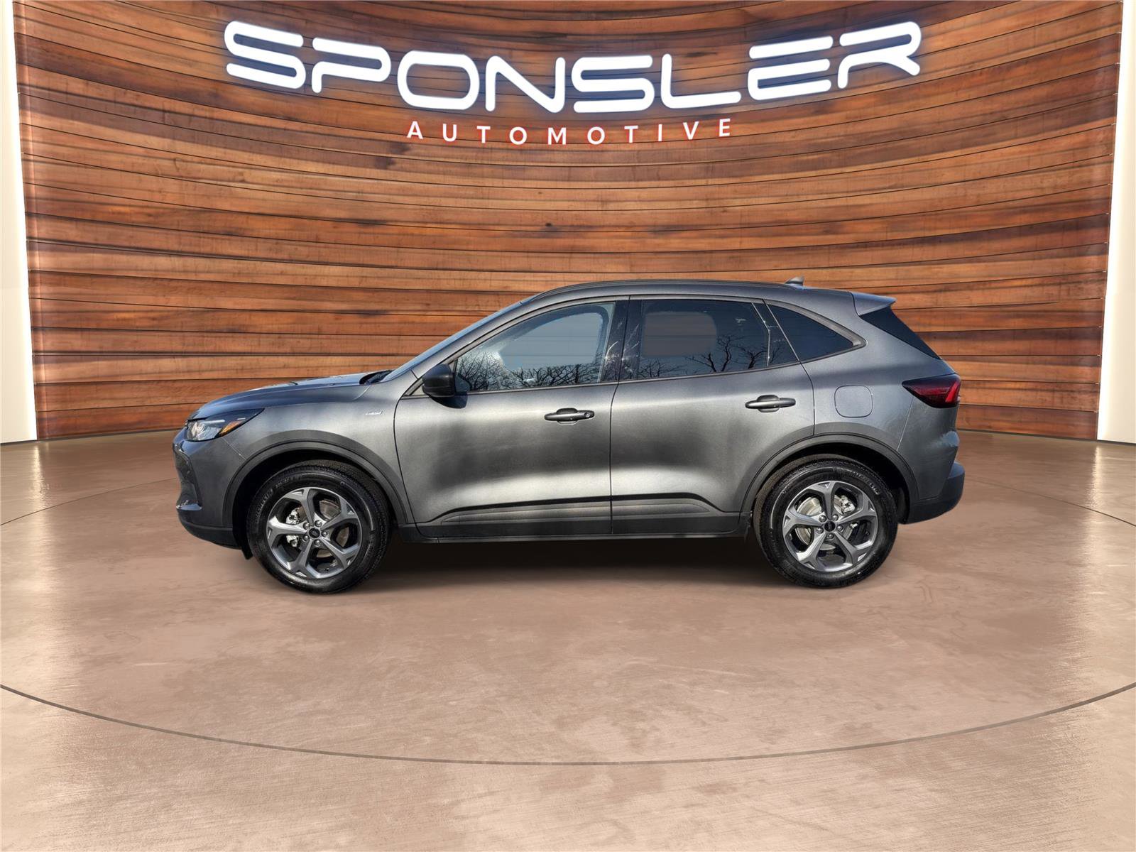 Used 2025 Ford Escape ST-Line w/ Cold Weather Package image 2