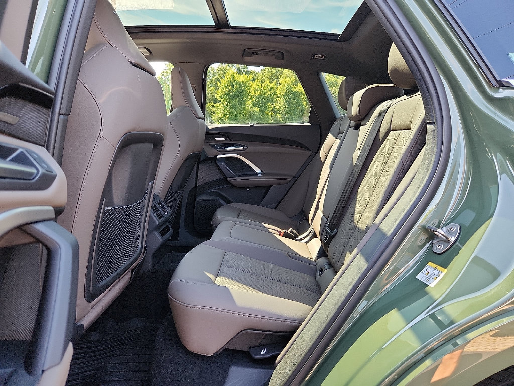 Certified 2025 Audi Q5 Premium w/ Premium Plus AWD/4WD image 15