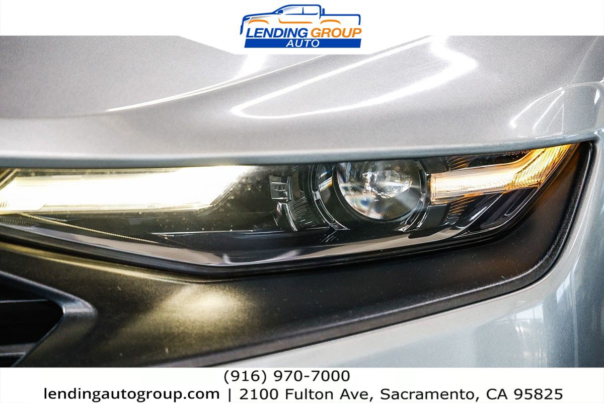 Used 2019 Chevrolet Camaro LT RWD image 7