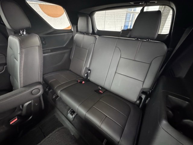 Certified 2023 Chevrolet Traverse RS w/ LPO, Floor Liner Package image 41