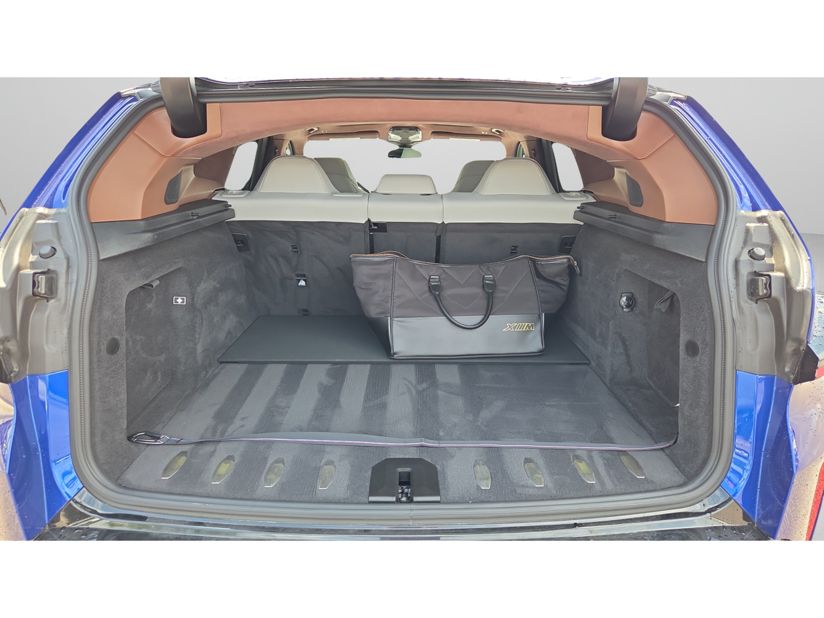 Used 2025 BMW XM AWD/4WD image 9