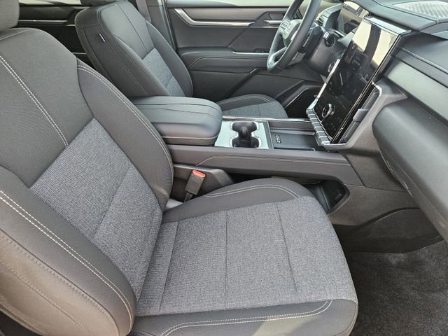 New 2026 GMC Acadia Elevation w/ Black Edition FWD image 11