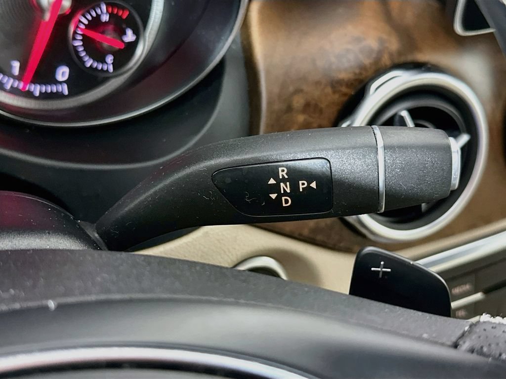 Used 2020 Mercedes-Benz GLA 250 4MATIC image 16