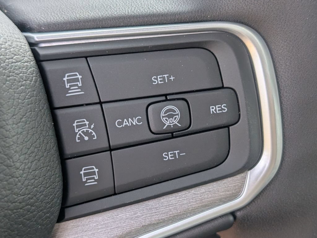 New 2026 Jeep Grand Wagoneer L Limited AWD/4WD image 16