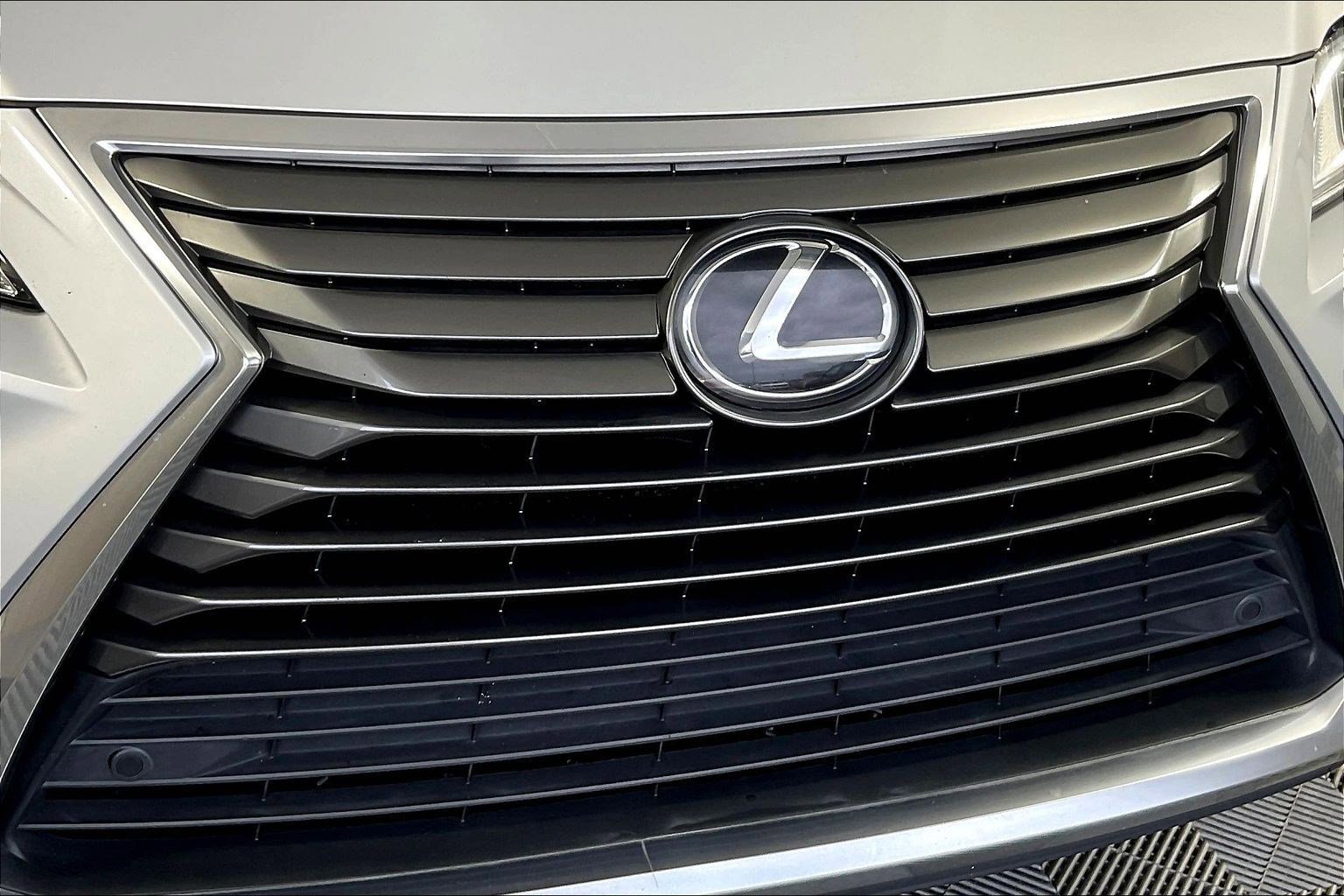 Used 2018 Lexus RX 350 FWD w/ Accessory Package image 31