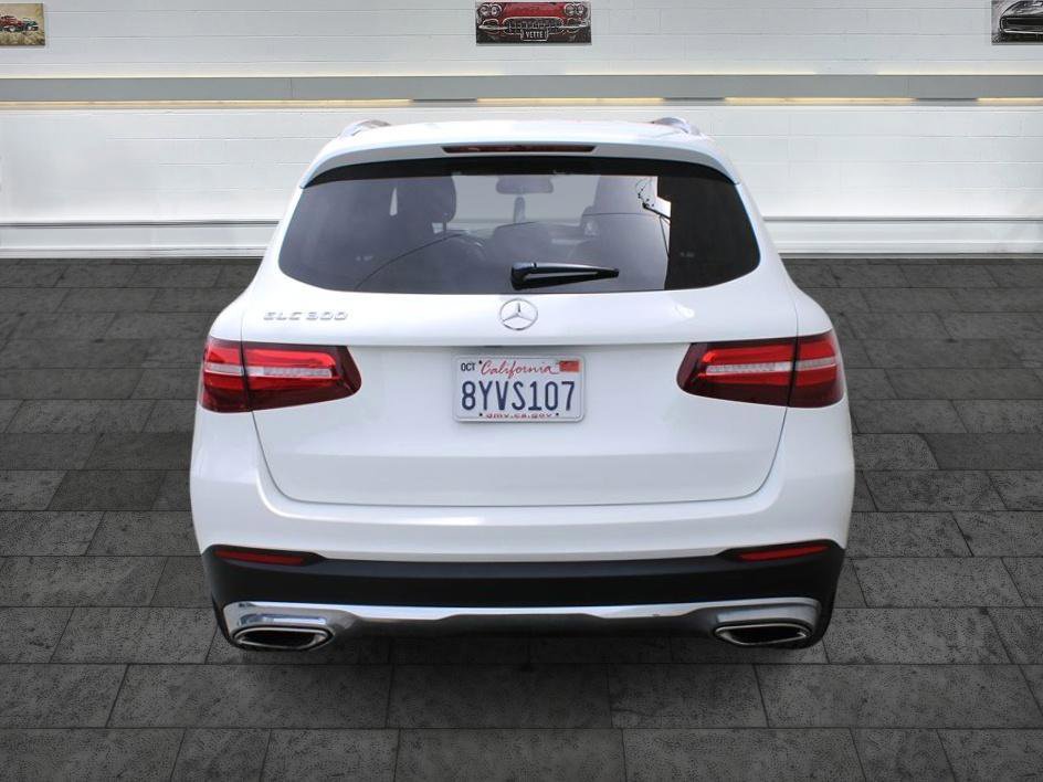 Used 2019 Mercedes-Benz GLC 300 w/ Premium Package image 6