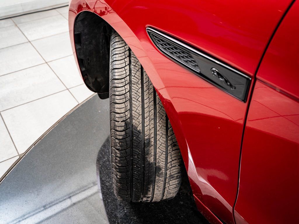 Used 2025 Jaguar F-PACE R-Dynamic S image 49