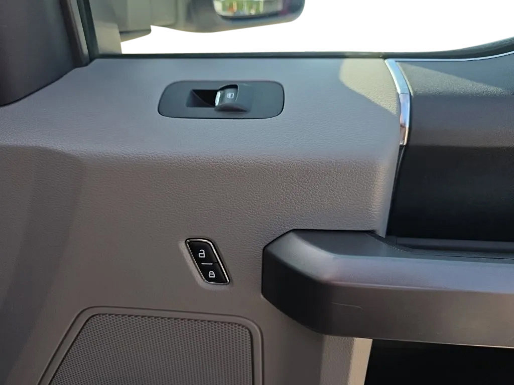 Used 2021 Ford F250 XLT AWD/4WD image 17