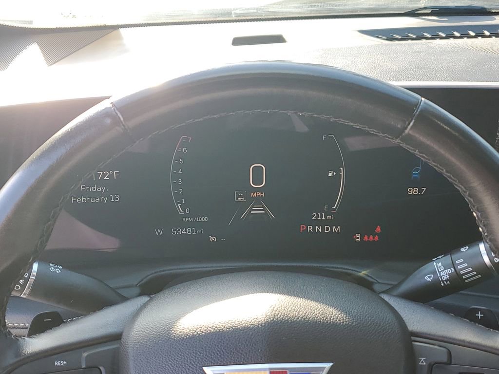 Used 2024 Cadillac XT4 Premium Luxury image 31