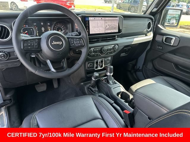 Used 2025 Jeep Gladiator Sport AWD/4WD image 19