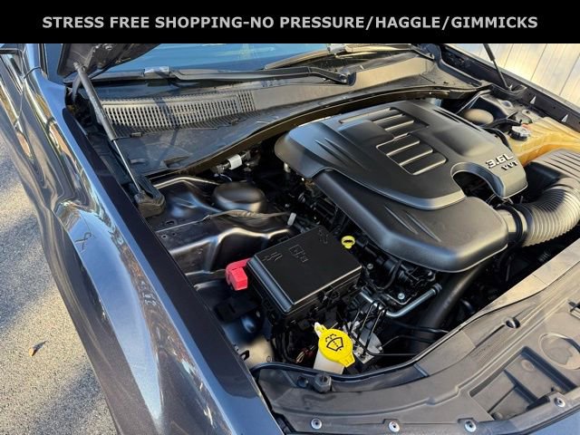 Used 2016 Chrysler 300 C Platinum w/ Safetytec Plus Group image 9