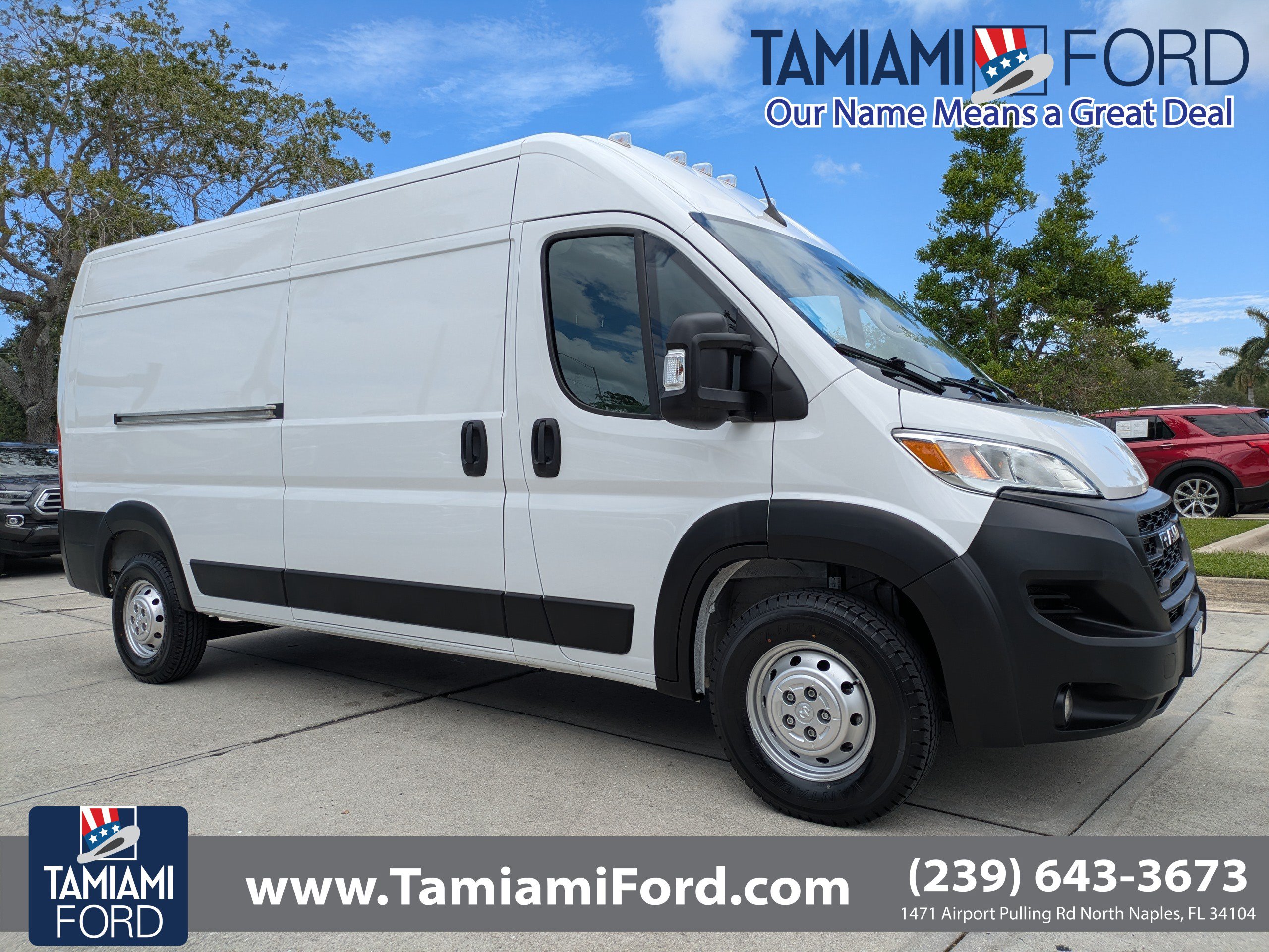 Used 2025 RAM ProMaster 2500 w/ Convenience Group FWD image 1