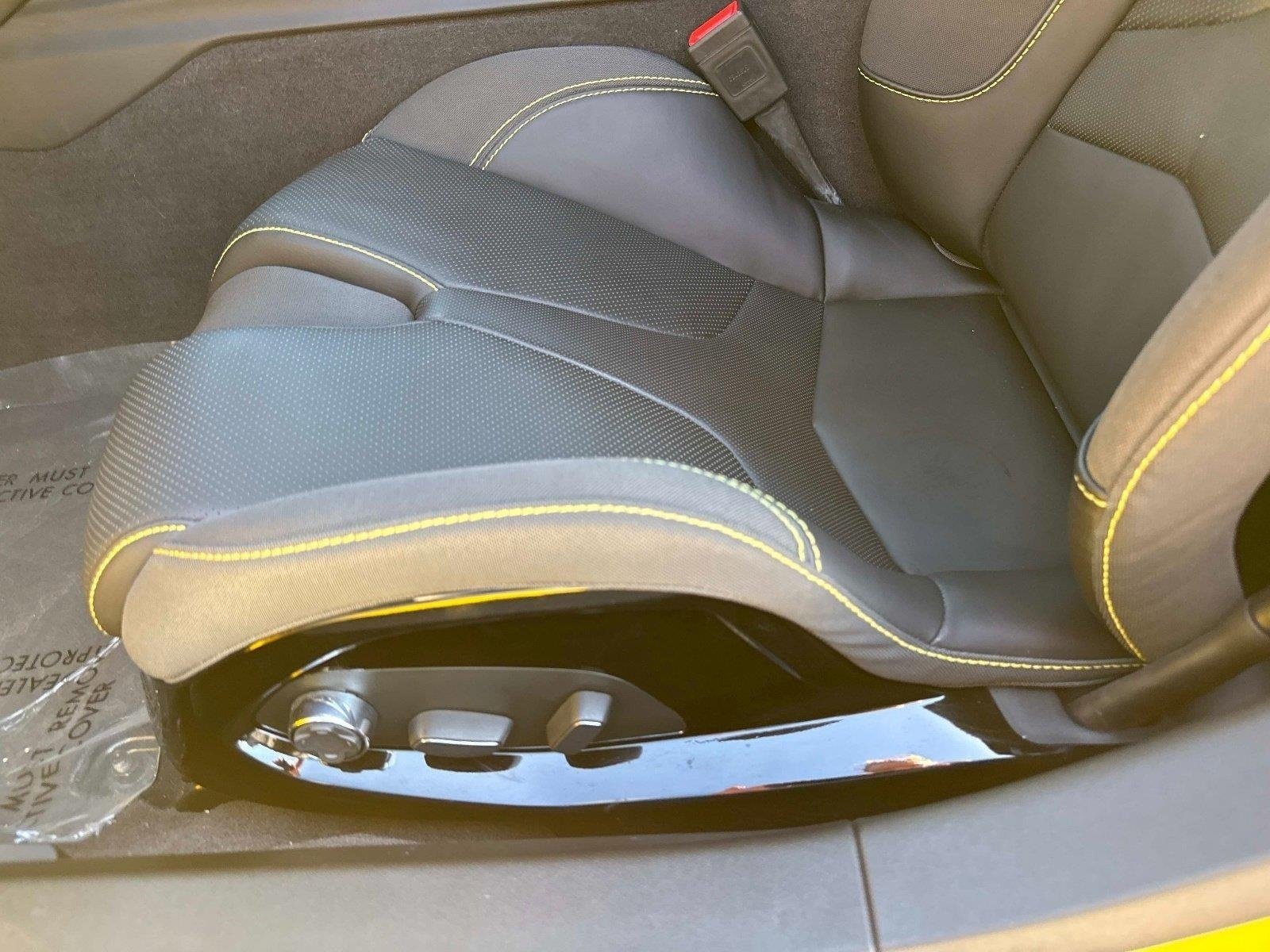 Used 2025 Chevrolet Corvette Z06 RWD image 31