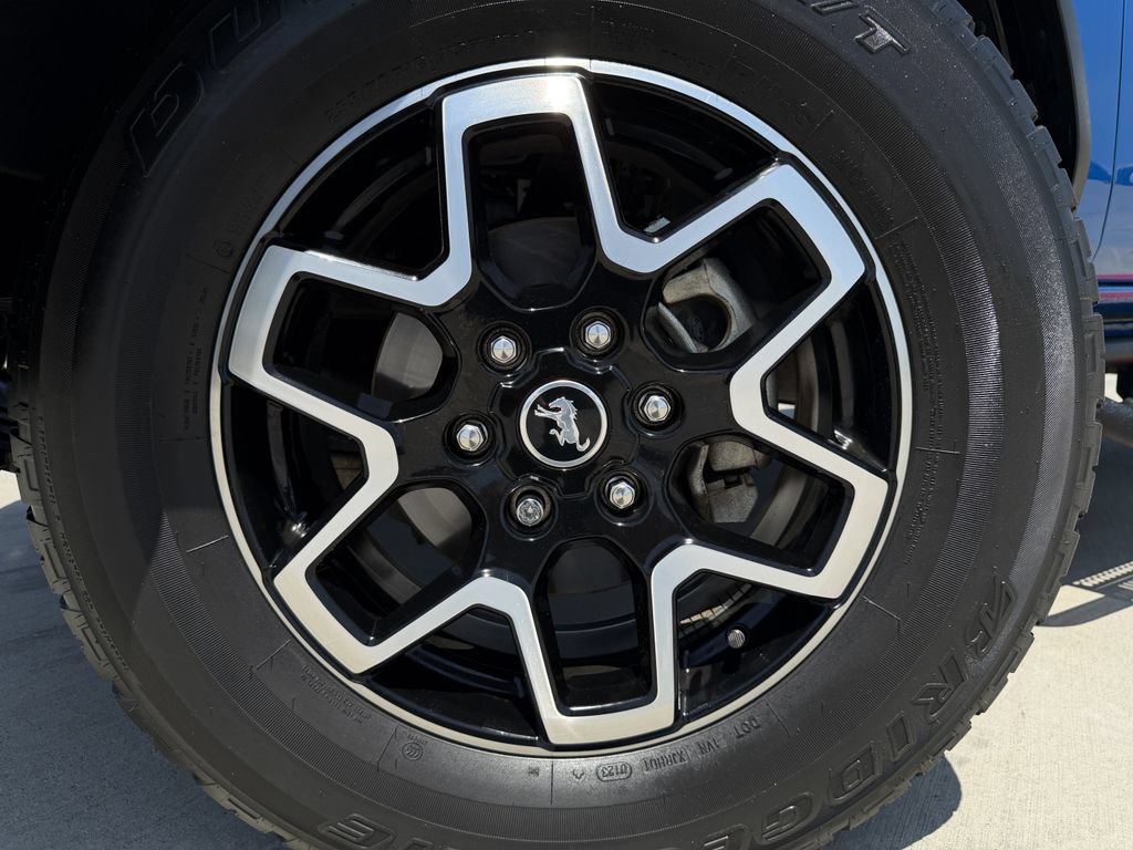 Used 2023 Ford Bronco 2-Door AWD/4WD image 9