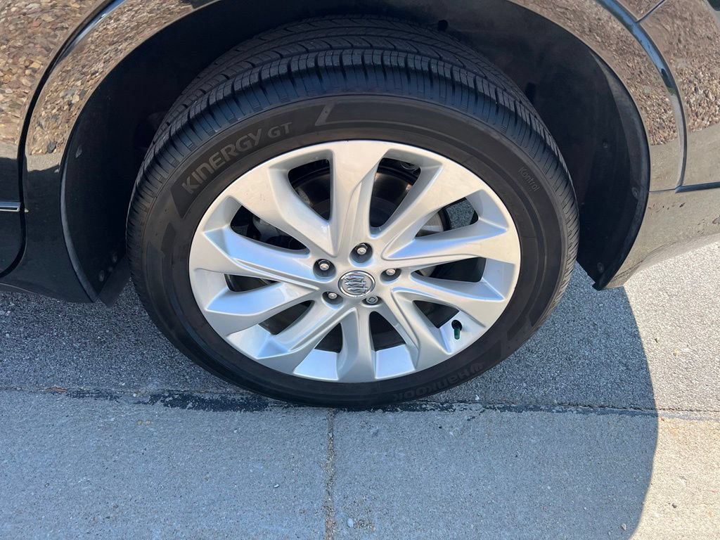 Used 2018 Buick Envision Premium AWD/4WD image 13