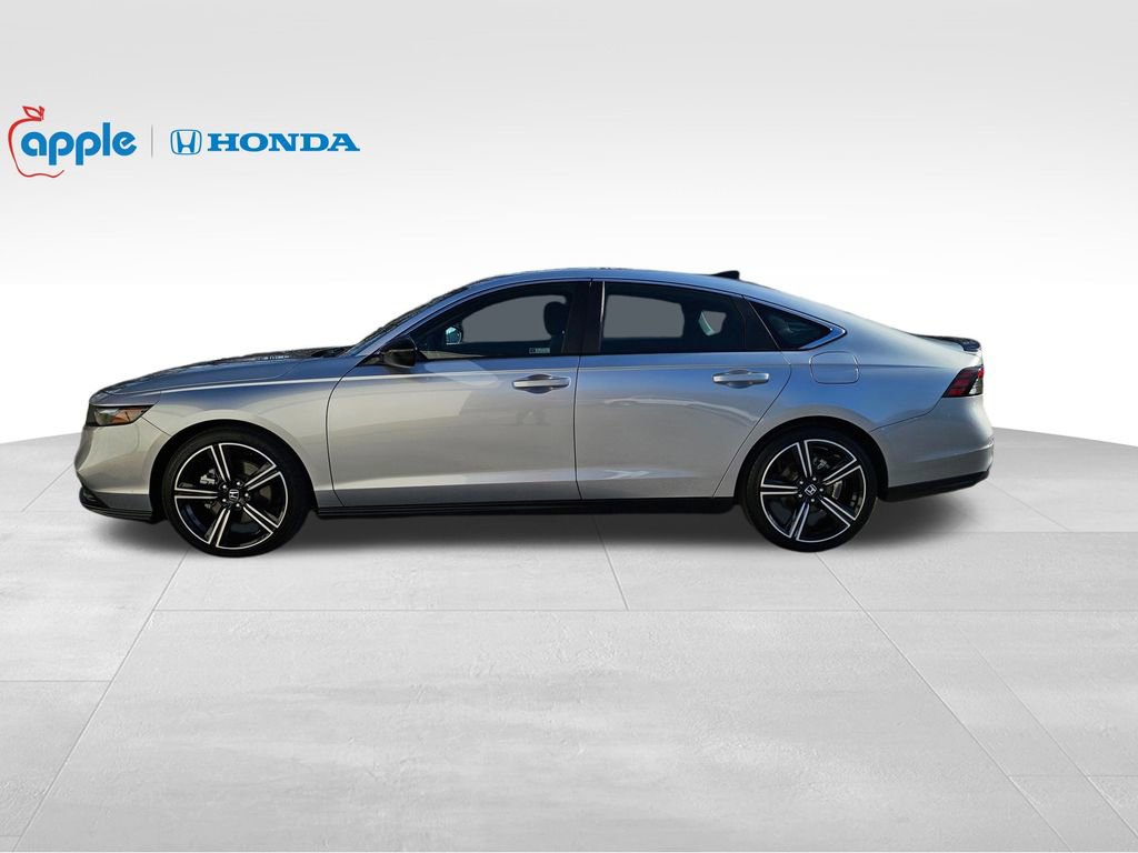 Used 2025 Honda Accord Sport image 4