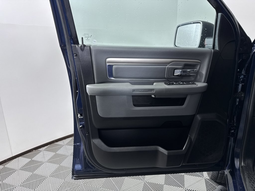 Used 2020 RAM 1500 Warlock AWD/4WD image 28