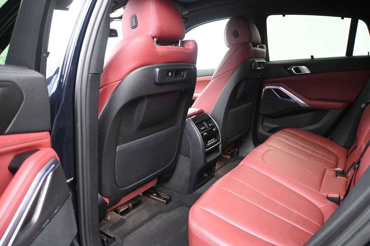 Used 2022 BMW X6 xDrive40i w/ Executive Package AWD/4WD image 10