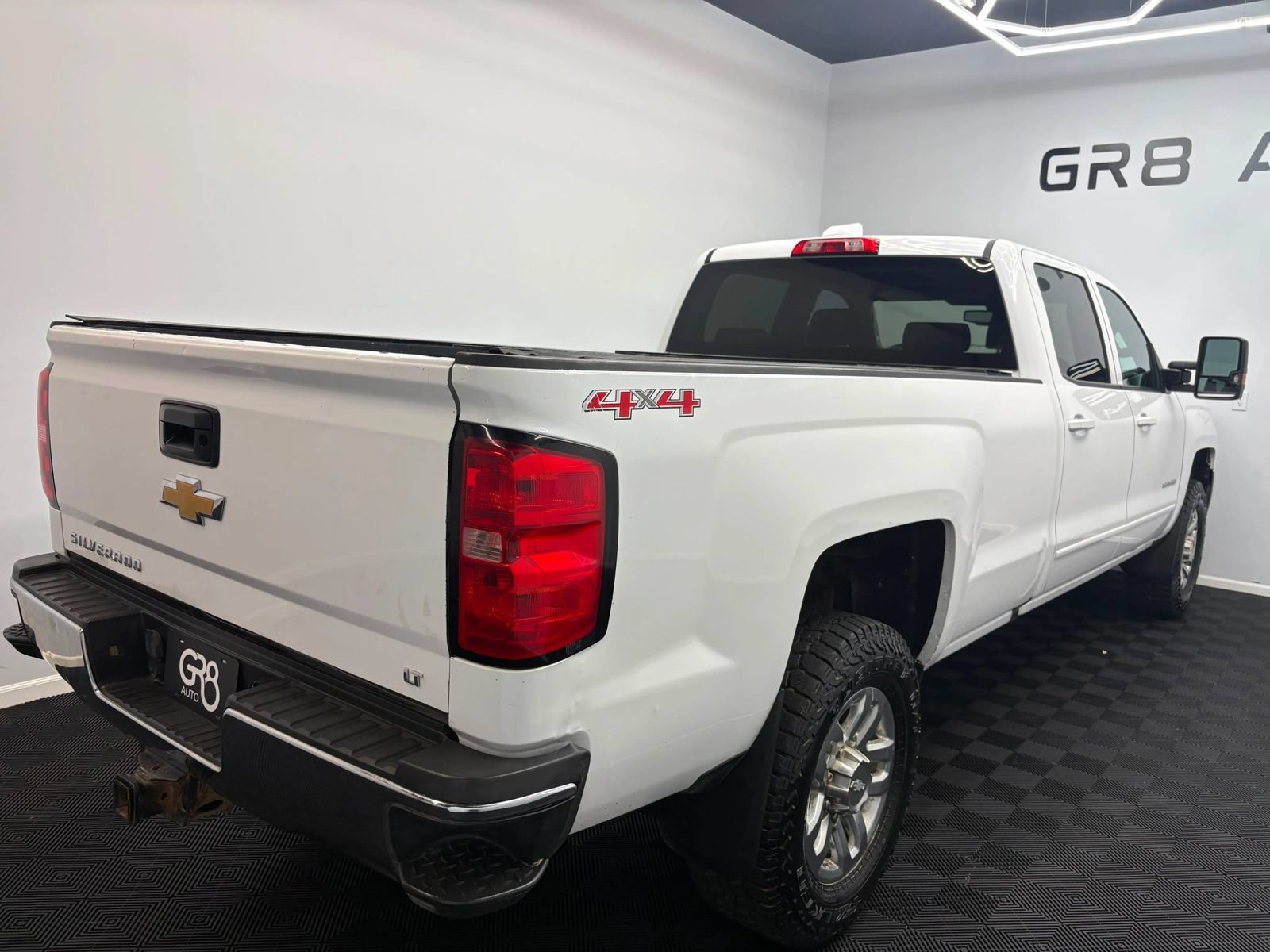 Used 2016 Chevrolet Silverado 3500 LT AWD/4WD image 8