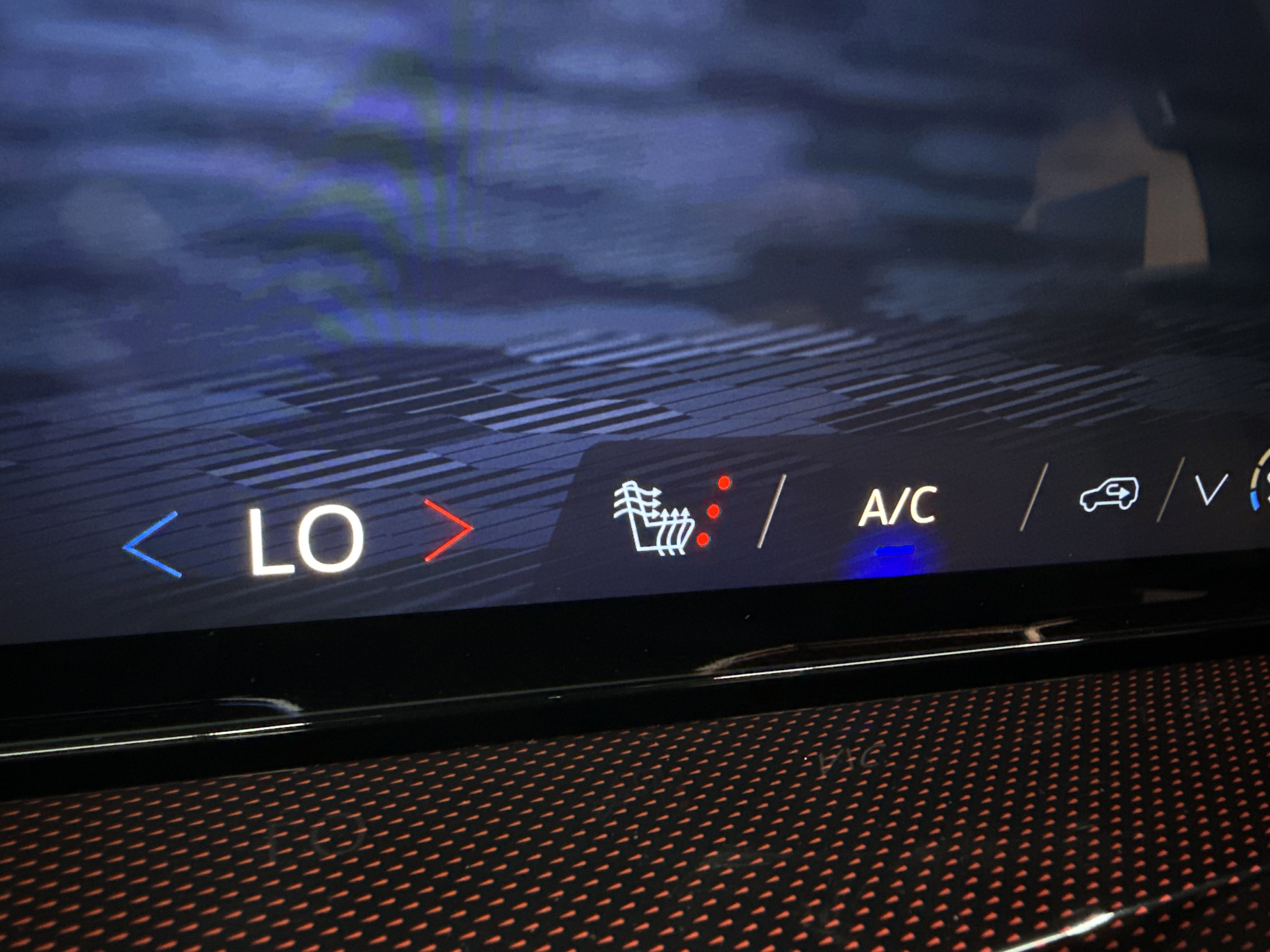 Used 2026 Chevrolet Traverse Z71 image 21