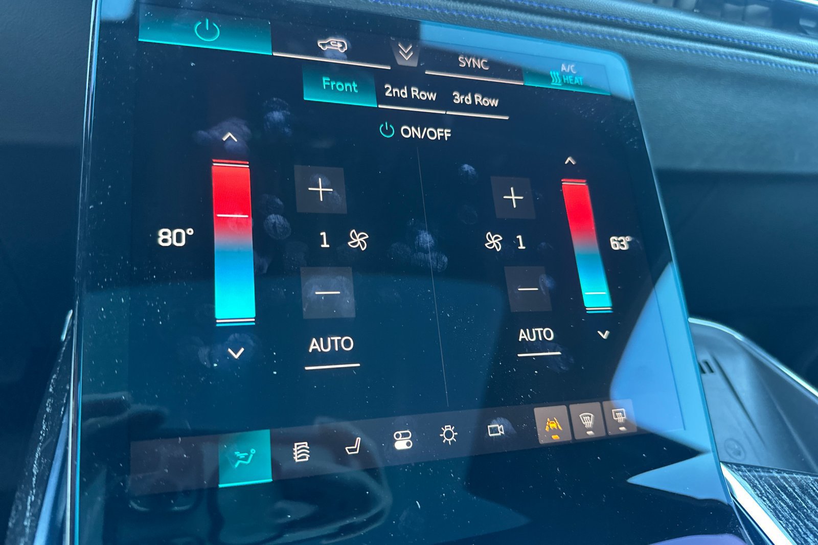Certified 2025 Cadillac Escalade IQ Sport 1 w/ Smart Trailering package AWD/4WD image 27