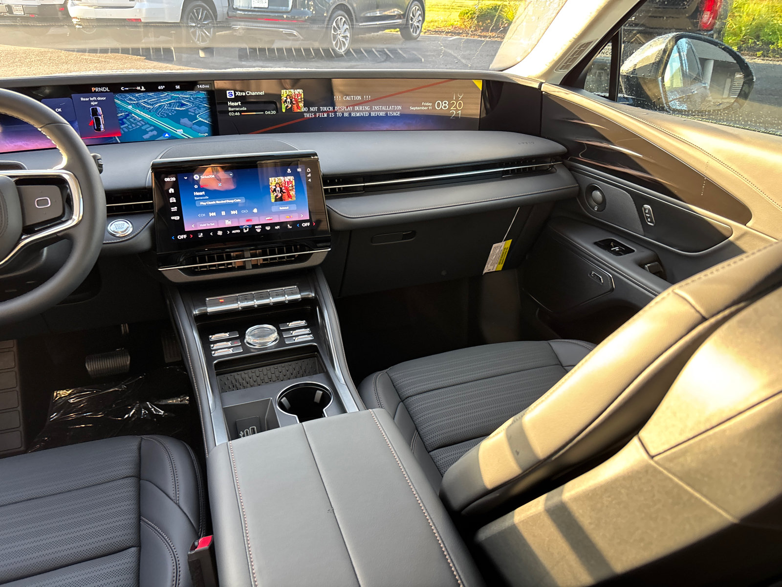 New 2026 Lincoln Nautilus Reserve w/ Jet Appearance Package AWD/4WD image 32