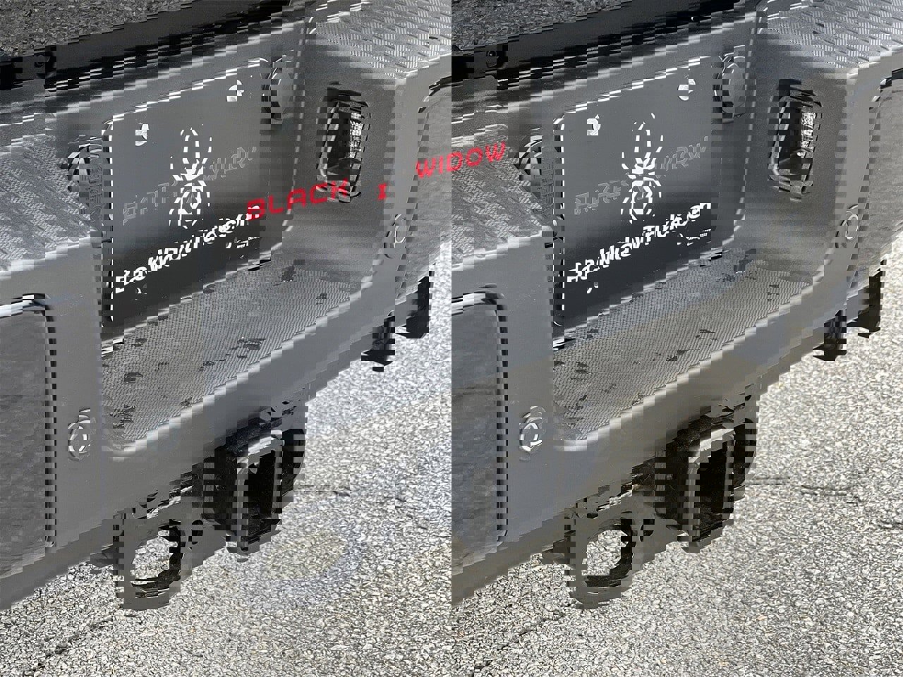 New 2025 Ford F250 XLT w/ Black Appearance Package image 32