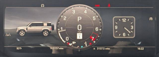 Used 2025 Land Rover Defender 110 X-Dynamic SE AWD/4WD image 17