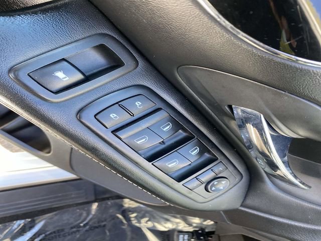 Used 2015 Dodge Grand Caravan SE FWD image 29