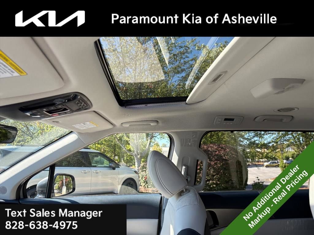 New 2026 Kia Carnival SX w/ SX Dark Edition Package image 15