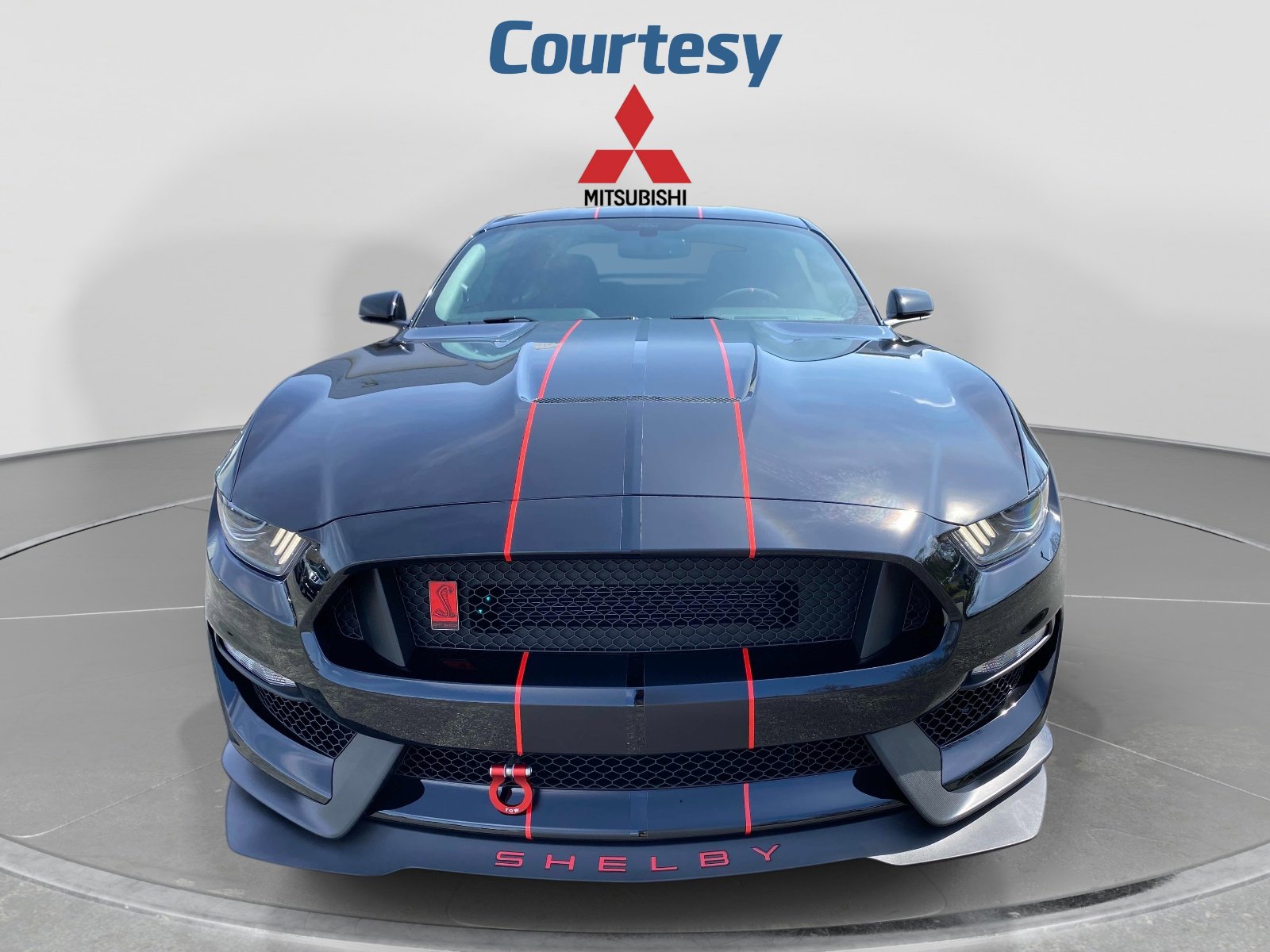 Used 2016 Ford Mustang Shelby GT350R w/ GT350R Equipment Group 920A RWD image 9