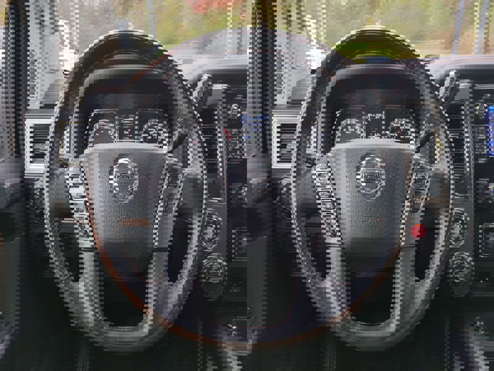 Used 2018 Nissan Titan Platinum Reserve w/ Platinum Utility Package image 22