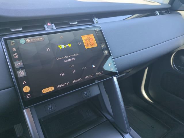 Used 2025 Land Rover Discovery Sport S image 11