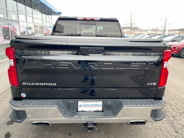 Used 2022 Chevrolet Silverado 1500 LTZ w/ LTZ Premium Package image 32