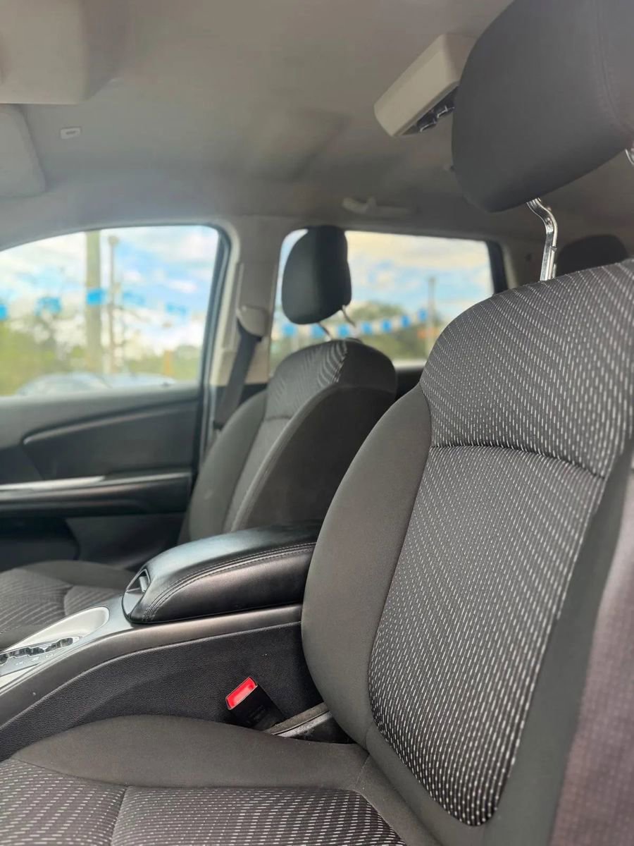 Used 2020 Dodge Journey SE w/ SE Popular Equipment Group image 9