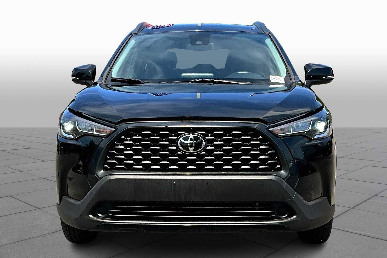 Used 2022 Toyota Corolla Cross LE FWD image 4