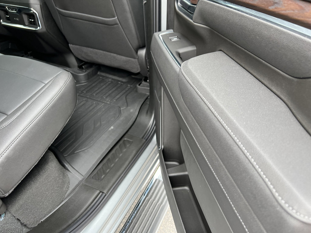 New 2025 GMC Sierra 3500 SLT w/ SLT Premium Package image 23